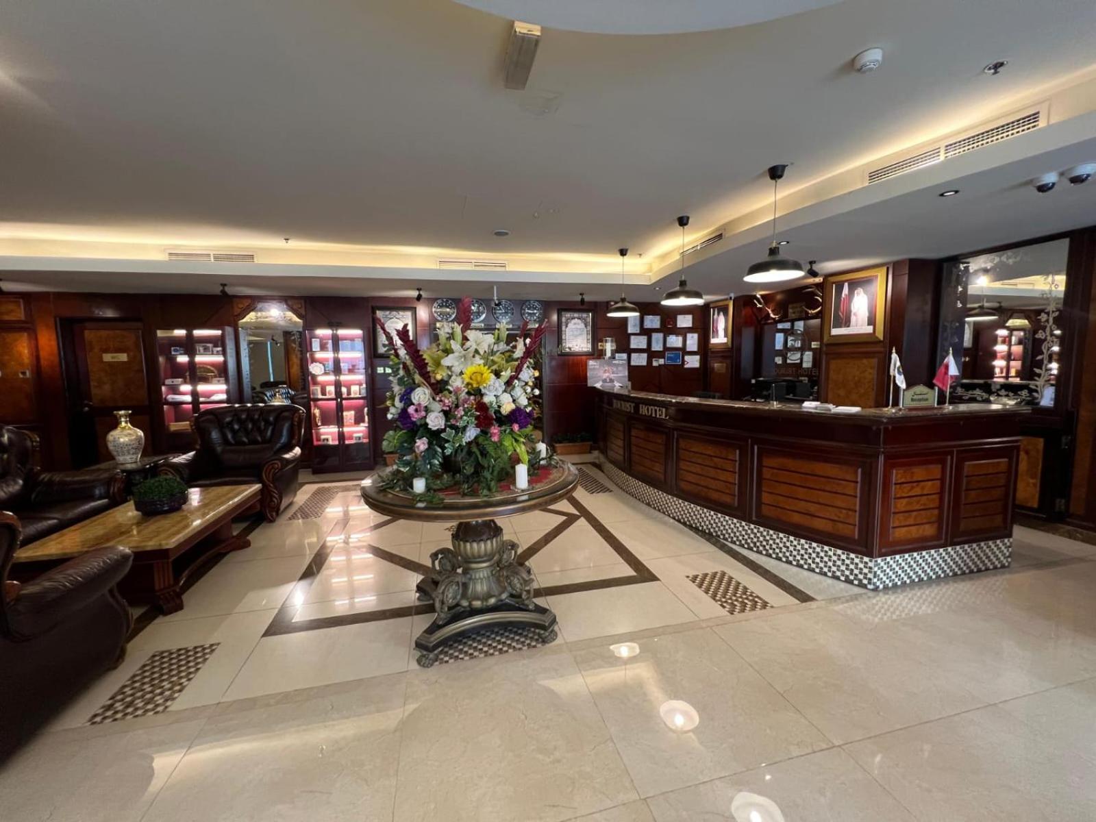 Tourist Hotel Доха Экстерьер фото